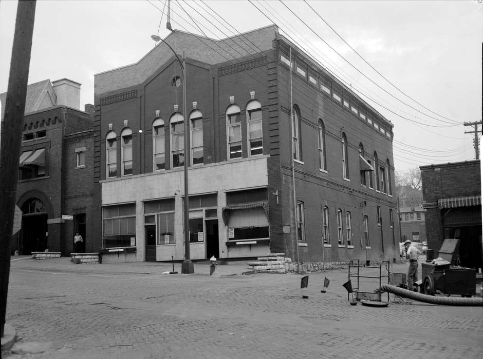 history of Iowa, Cities and Towns, Iowa History, Iowa, Lemberger, LeAnn, city hall, Ottumwa, IA