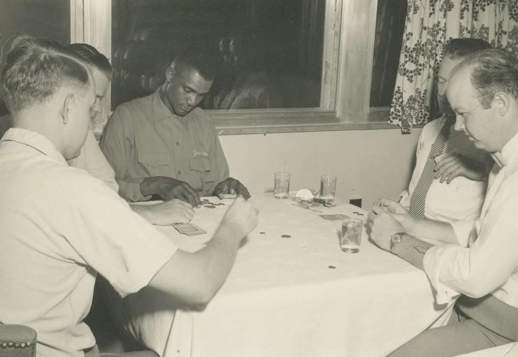 poker, Food and Meals, Iowa, Waterloo, IA, Leisure, restaurant, games, african american, People of Color, Henderson, Jesse, history of Iowa, cards, Iowa History