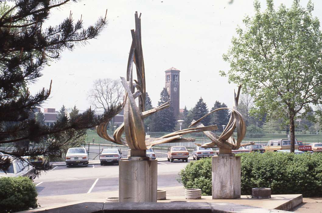 sculpture, Cedar Falls, IA, campanile, history of Iowa, Iowa History, uni, Motorized Vehicles, car, parking lot, UNI Special Collections & University Archives, Iowa, Schools and Education, university of northern iowa