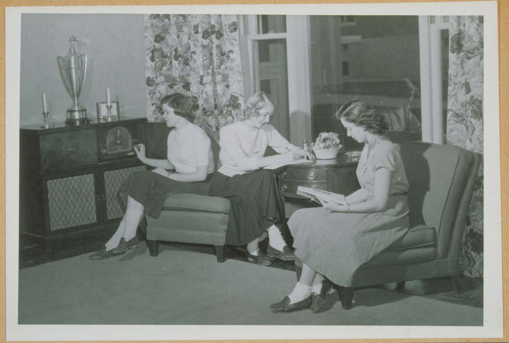 history of Iowa, Storrs, CT, Iowa History, Archives & Special Collections, University of Connecticut Library, Iowa, radio