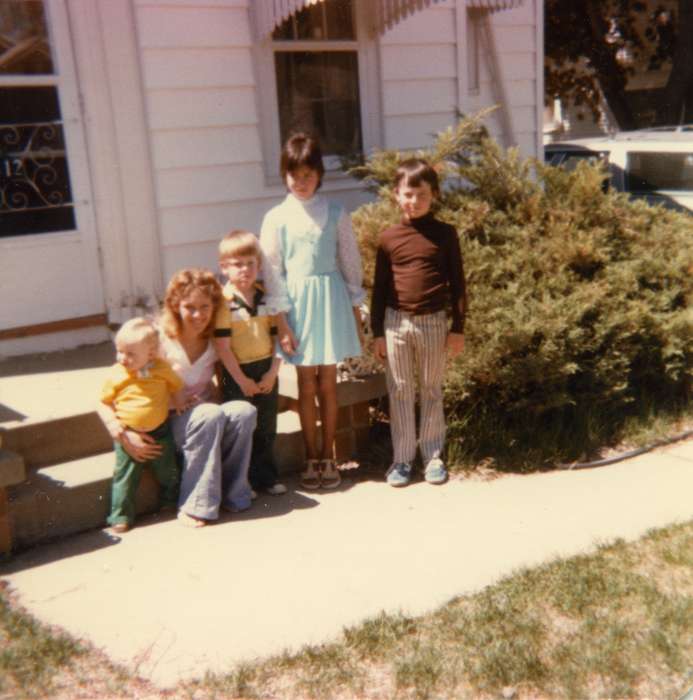 Portraits - Group, Cedar Falls, IA, history of Iowa, Iowa History, siblings, Walker, Erik, Iowa, Children