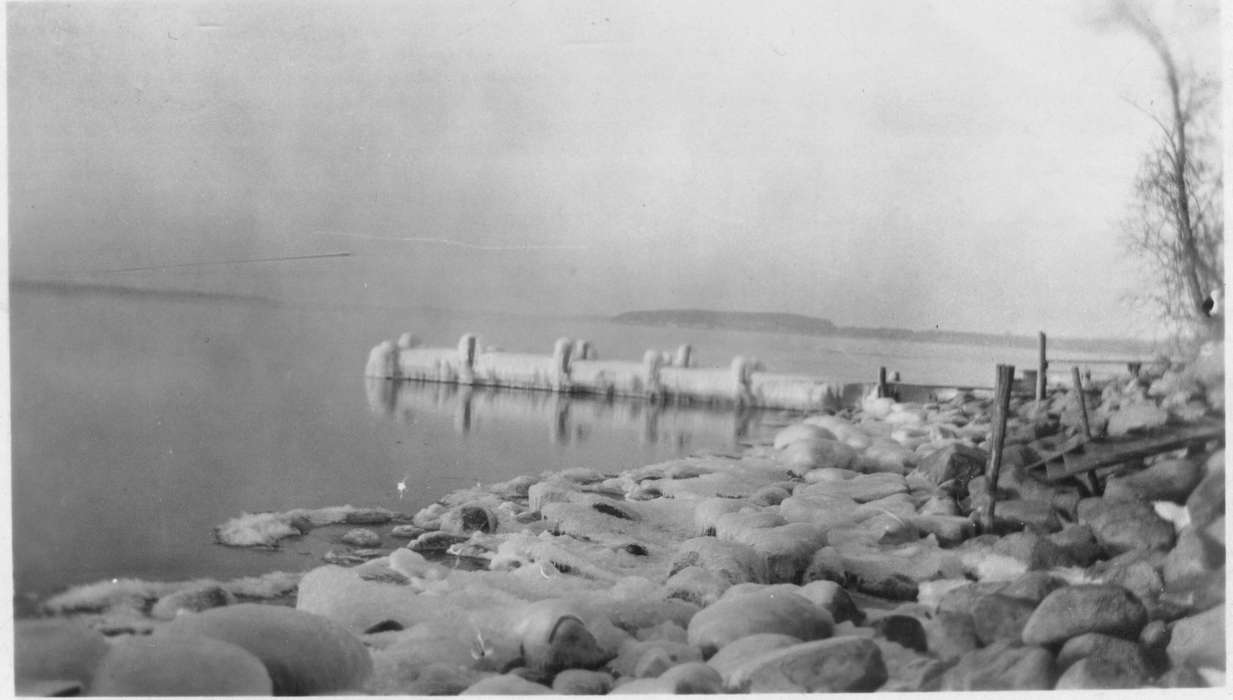 history of Iowa, Iowa History, IA, Winter, Lakes, Rivers, and Streams, Mary, Buell, Iowa, pier, ice