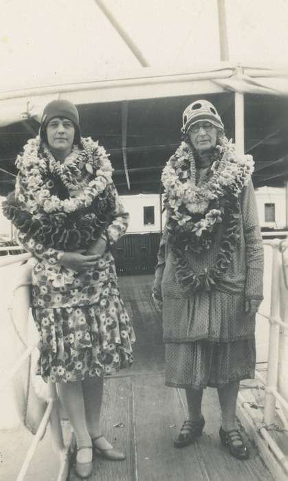 Portraits - Group, Travel, history of Iowa, women, Iowa History, flower necklace, Iowa, boat, correct date needed, Waverly Public Library