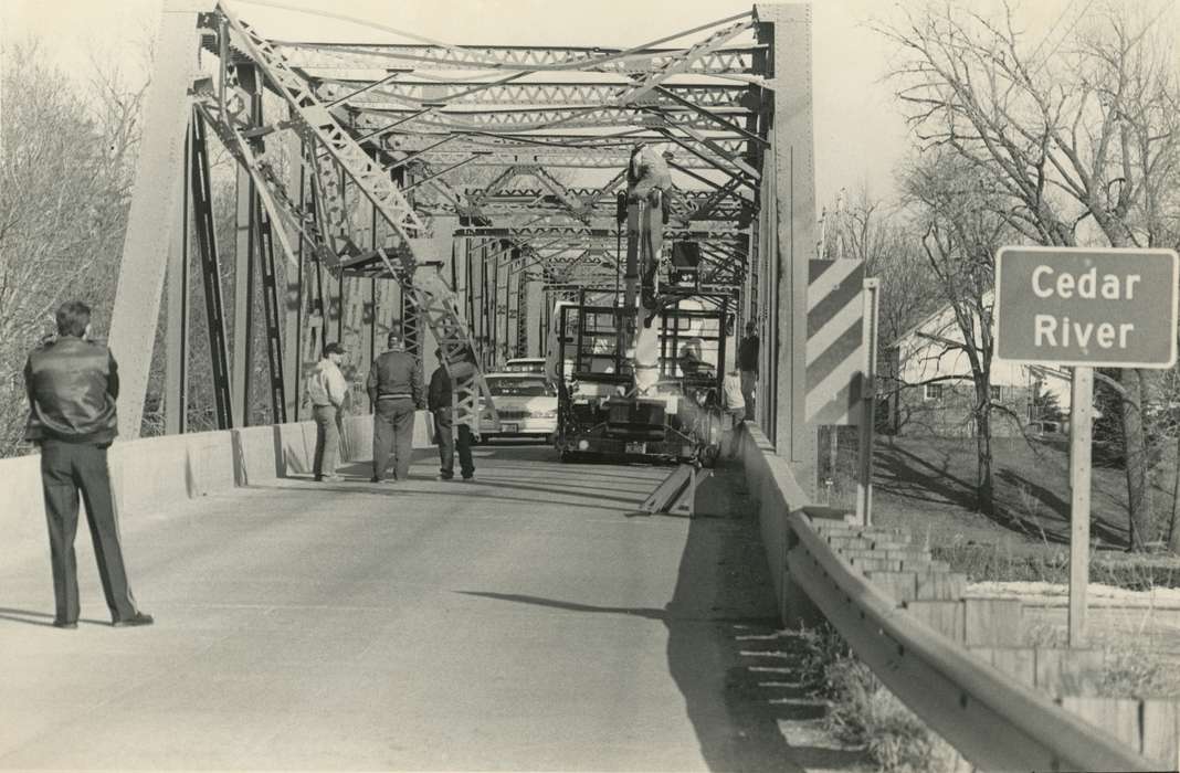 bridge, Iowa History, history of Iowa, truck, Waverly, IA, police officer, Iowa, Homes, Waverly Public Library
