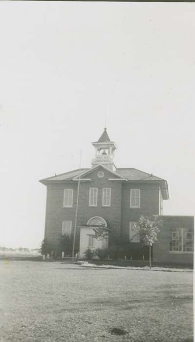 history of Iowa, Iowa History, Fernald, IA, school house, Mitchell, LaVonne, Iowa, Schools and Education, school