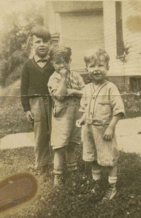 Portraits - Group, Cedar Falls, IA, socks, Iowa History, history of Iowa, Families, children, lawn, child, brothers, hair, pinstripe, boys, Lyon, Howard, sweater, Iowa, boy, Children