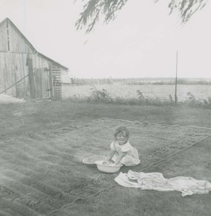 history of Iowa, Iowa History, Hale, Gina, rug, Iowa, Children, Humboldt County, IA, Portraits - Individual