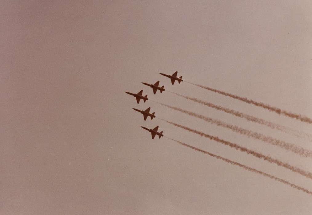 Military and Veterans, history of Iowa, plane, IA, fighter jet, Iowa History, Motorized Vehicles, aircraft, Knospe, Mona, Iowa