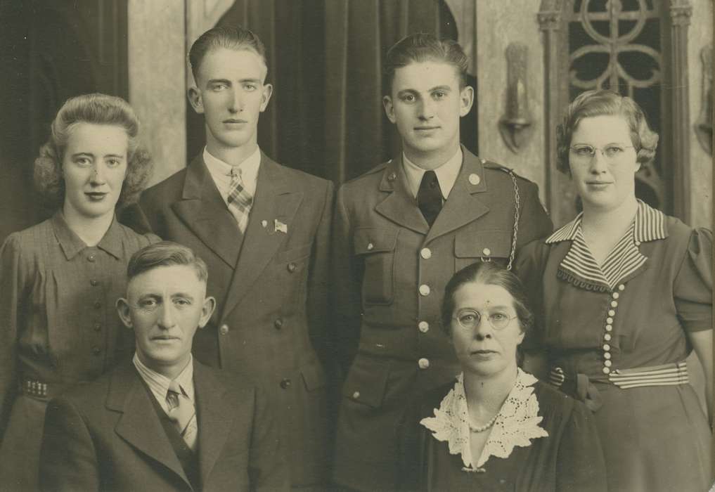 Portraits - Group, Military and Veterans, history of Iowa, uniform, Iowa History, army, Holland, John, Iowa, Pershing, IA