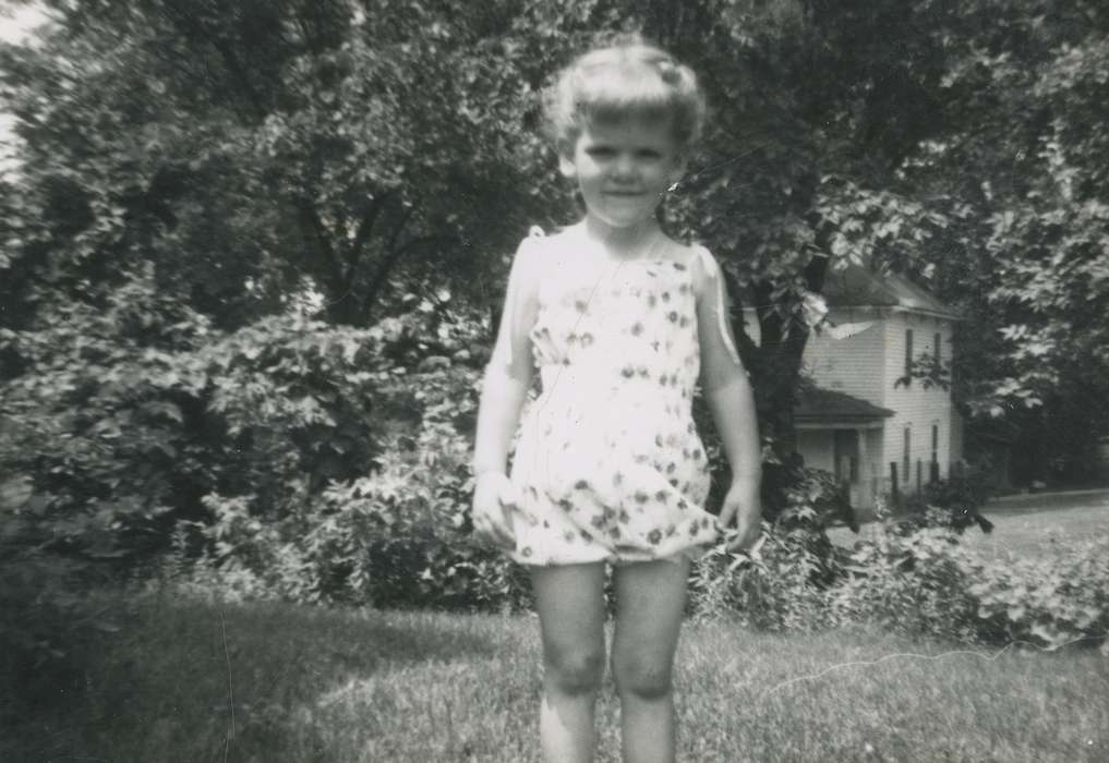 backyard, USA, Iowa, Leisure, Children, Homes, Portraits - Individual, yard, kid, girl, history of Iowa, Spilman, Jessie Cudworth, Iowa History