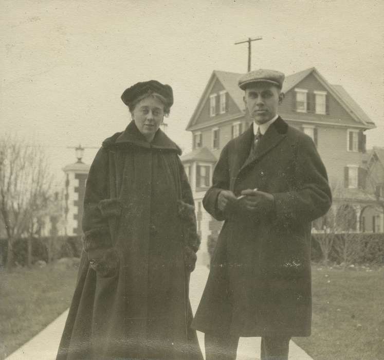 Portraits - Group, Travel, Iowa, McMurray, Doug, coat, cap, history of Iowa, Ocean Grove, NJ, Iowa History