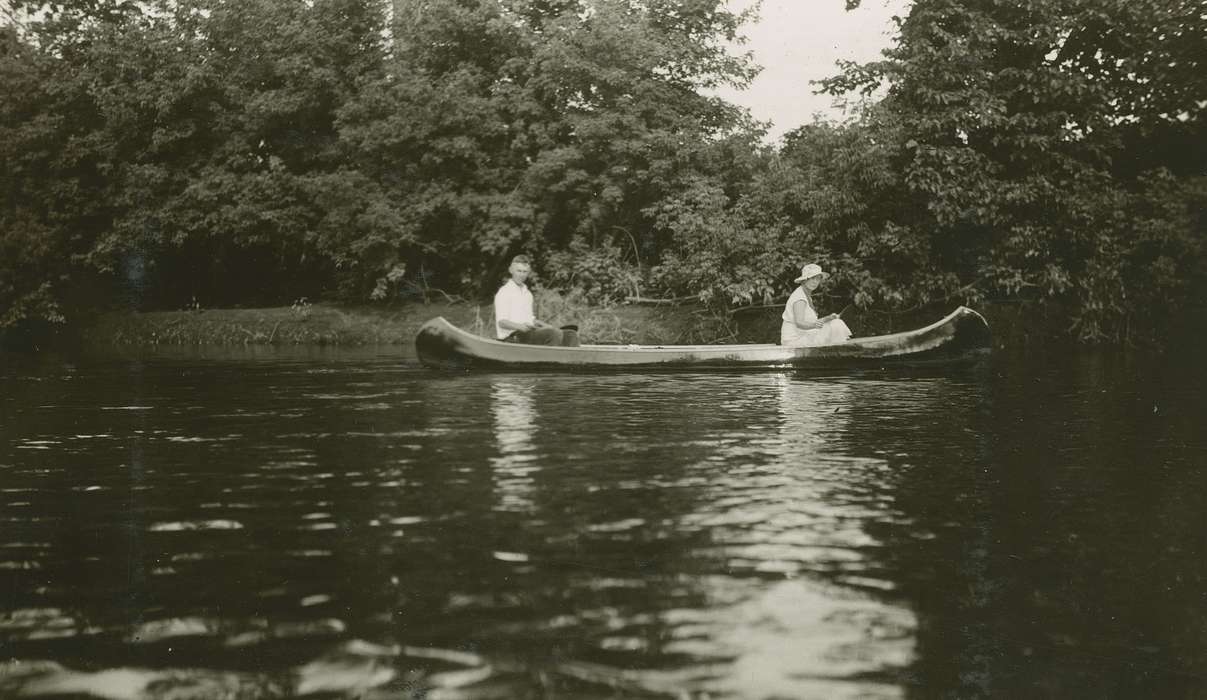 Outdoor Recreation, Portraits - Group, Iowa, McMurray, Doug, Lakes, Rivers, and Streams, lake, Clear Lake, IA, history of Iowa, canoe, Iowa History