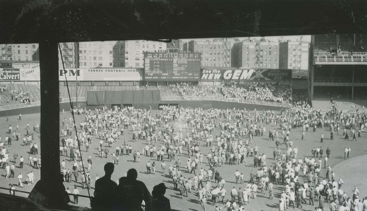 Travel, history of Iowa, Iowa History, yankee stadium, Entertainment, crowd, Bronx, NY, Iowa, Sports, stadium, McMurray, Doug