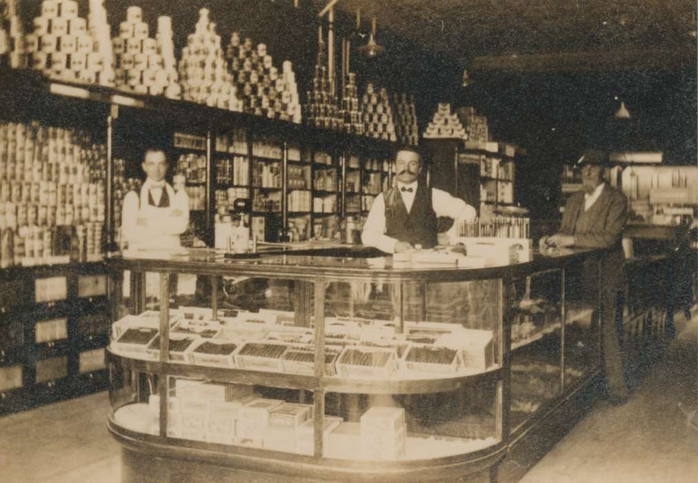 grocery store, history of Iowa, Iowa History, Businesses and Factories, Johnson, Jacquelyn, Waverly, IA, Iowa, Cities and Towns, Labor and Occupations