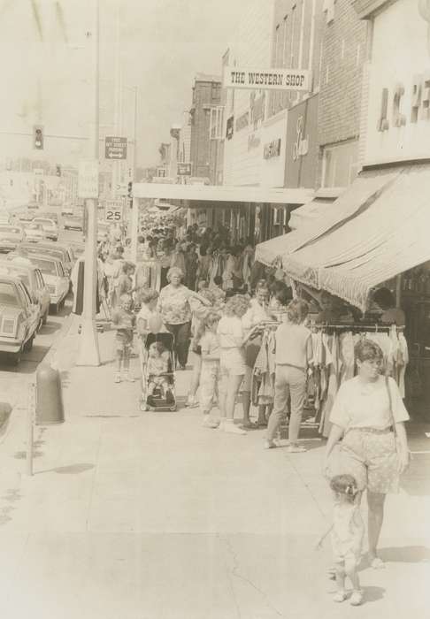 Main Streets & Town Squares, history of Iowa, Iowa History, Families, Businesses and Factories, Waverly, IA, Iowa, Cities and Towns, shopping, Waverly Public Library, Outdoor Recreation