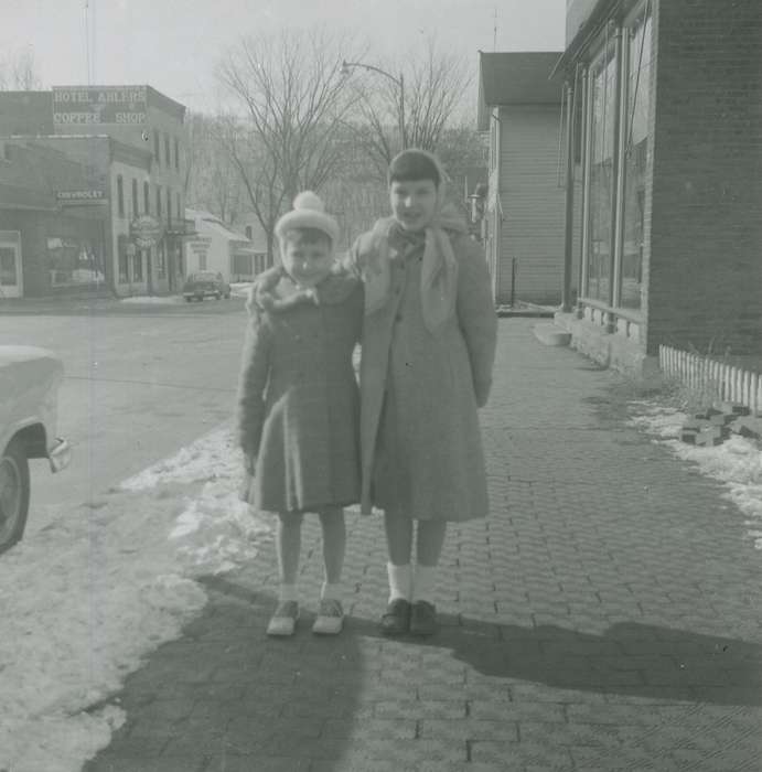 Portraits - Group, history of Iowa, Iowa History, IA, Hale, Gina, Winter, head scarf, pompoms, Iowa, Children