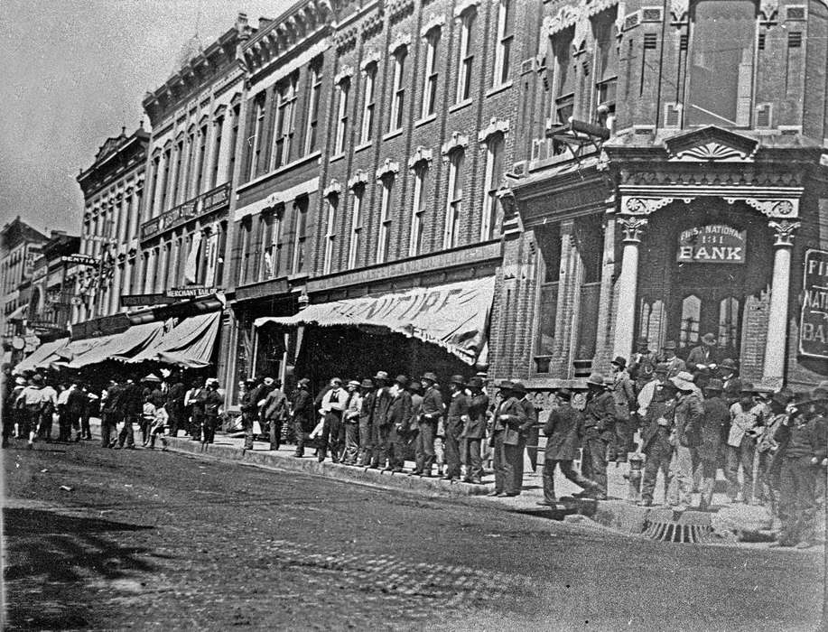 mainstreet, Main Streets & Town Squares, furniture, history of Iowa, Iowa History, sewage grate, Ottumwa, IA, Lemberger, LeAnn, storefront, veranda, Businesses and Factories, crowd, Iowa, Cities and Towns, bank