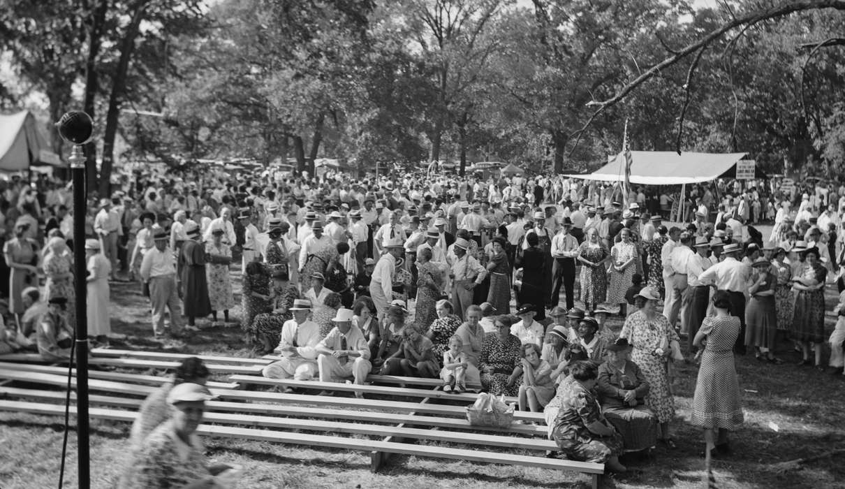 history of Iowa, Iowa History, Entertainment, microphone, crowd, reunion, Buxton, IA, Iowa, Lemberger, LeAnn, Children, homecoming
