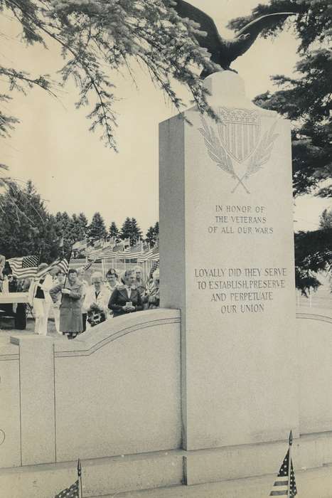 Military and Veterans, harlington, Cemeteries and Funerals, Iowa History, history of Iowa, commemoration, Waverly, IA, Iowa, monument, Waverly Public Library