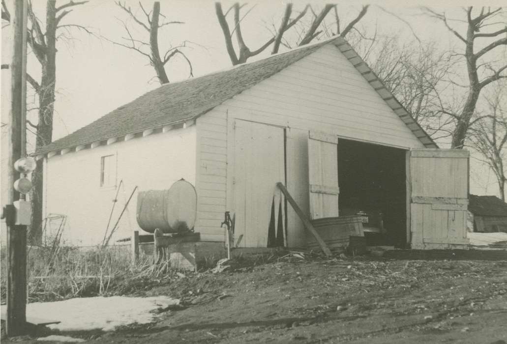 Iowa, Farms, history of Iowa, Putman, Dorien, garage, Iowa History, New Providence, IA