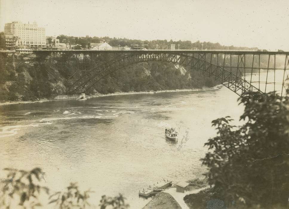 niagara falls, bridge, Iowa History, Lakes, Rivers, and Streams, Iowa, McMurray, Doug, Travel, Niagara Falls, NY, boat, river, history of Iowa