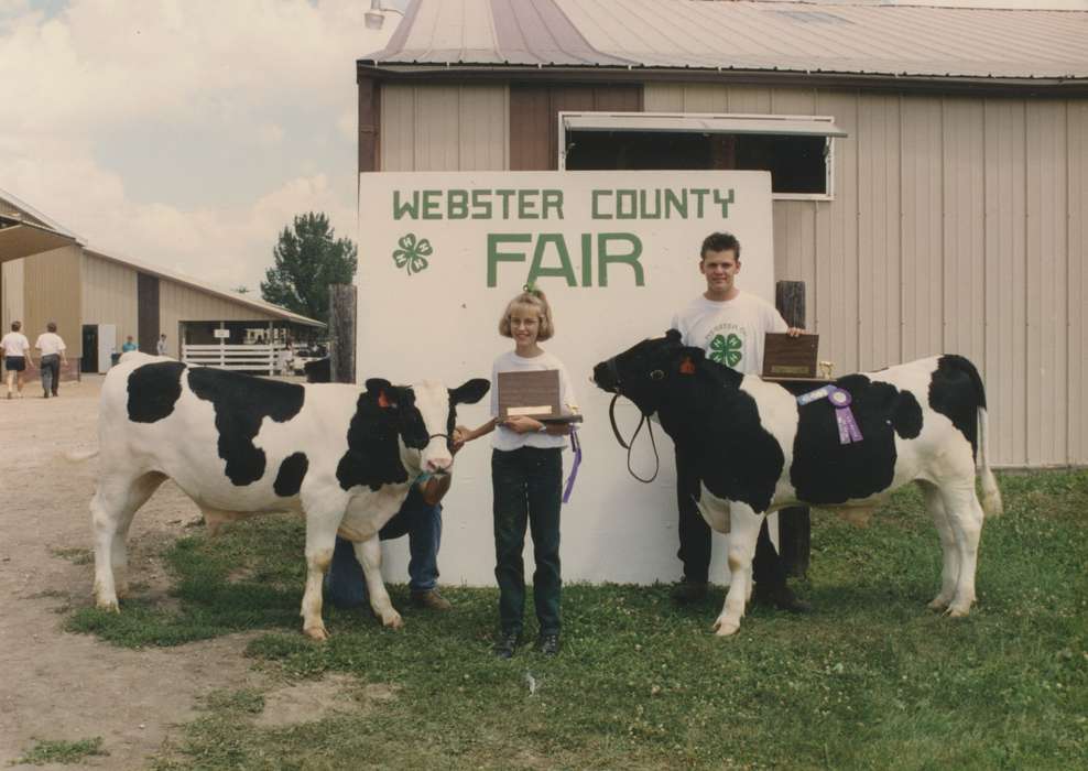 Portraits - Group, award, cows, Stewart, Phyllis, Iowa, Fairs and Festivals, Children, ribbons, county fair, Fort Dodge, IA, 4-h, history of Iowa, cow, Iowa History