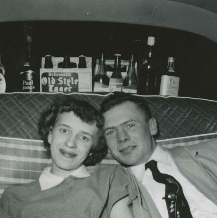 new year's eve, Iowa History, Holidays, Iowa, history of Iowa, Portraits - Group, beer, Federal Damn, MN, alcohol, Food and Meals, Mitchell, Christie