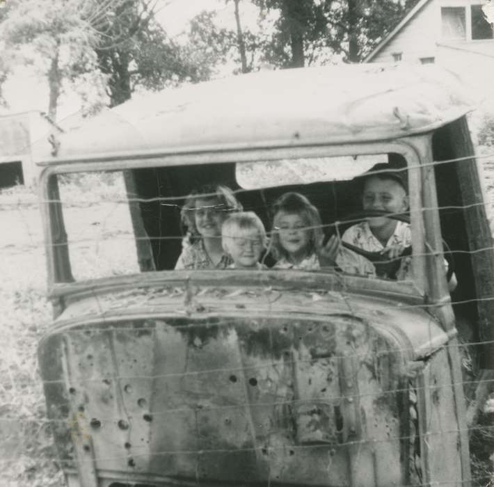 Children, Tracy, IA, Iowa, Iowa History, Families, siblings, Farms, Holland, John, Leisure, history of Iowa