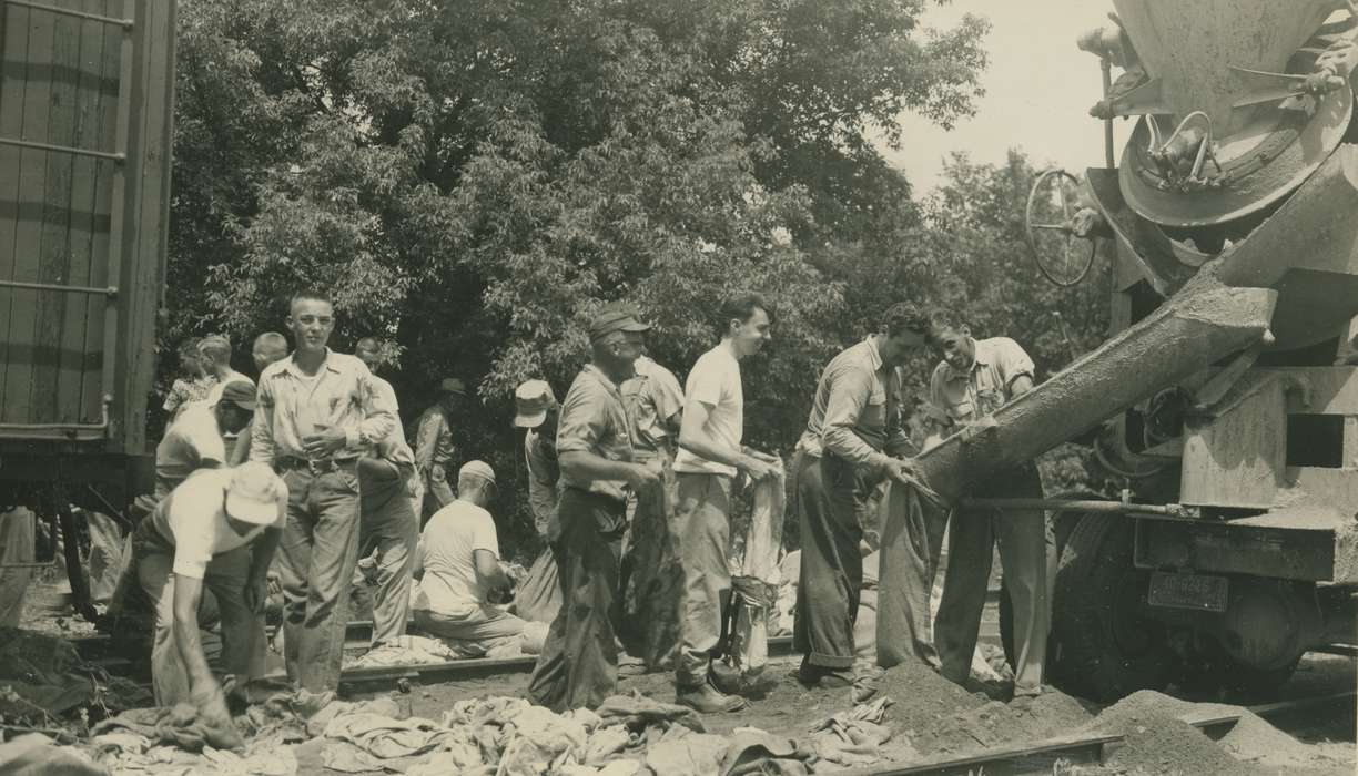 Iowa History, sandbag, McMurray, Doug, Children, Iowa, Webster City, IA, Floods, history of Iowa, Civic Engagement