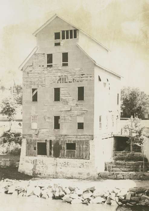 history of Iowa, Iowa History, Businesses and Factories, Waverly Public Library, Iowa, Shell Rock, IA, mill