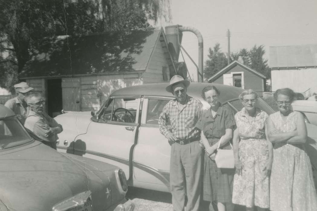 Portraits - Group, Stewart, Phyllis, car, Iowa History, Iowa, Motorized Vehicles, Otho, IA, Families, history of Iowa