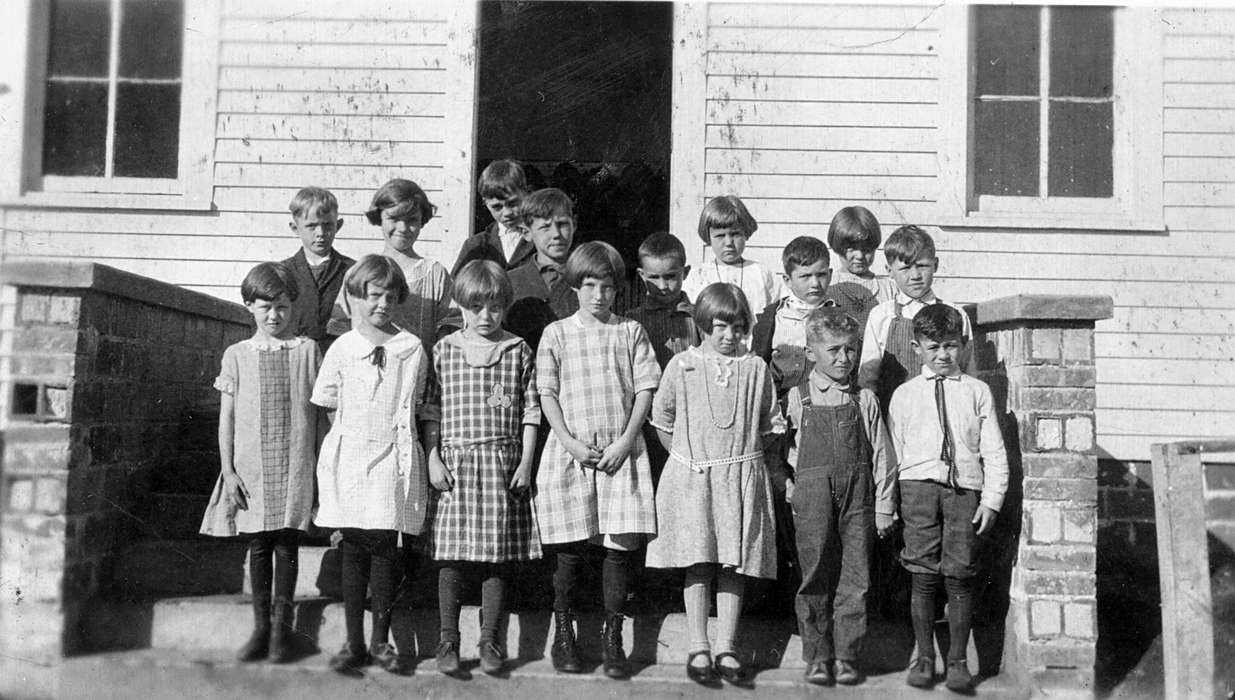 boys, overalls, history of Iowa, Fuller, Steven, school, Iowa, girl, socks, plaid, dress, boy, Children, girls, Iowa History, Fernald, IA, Portraits - Group, Schools and Education