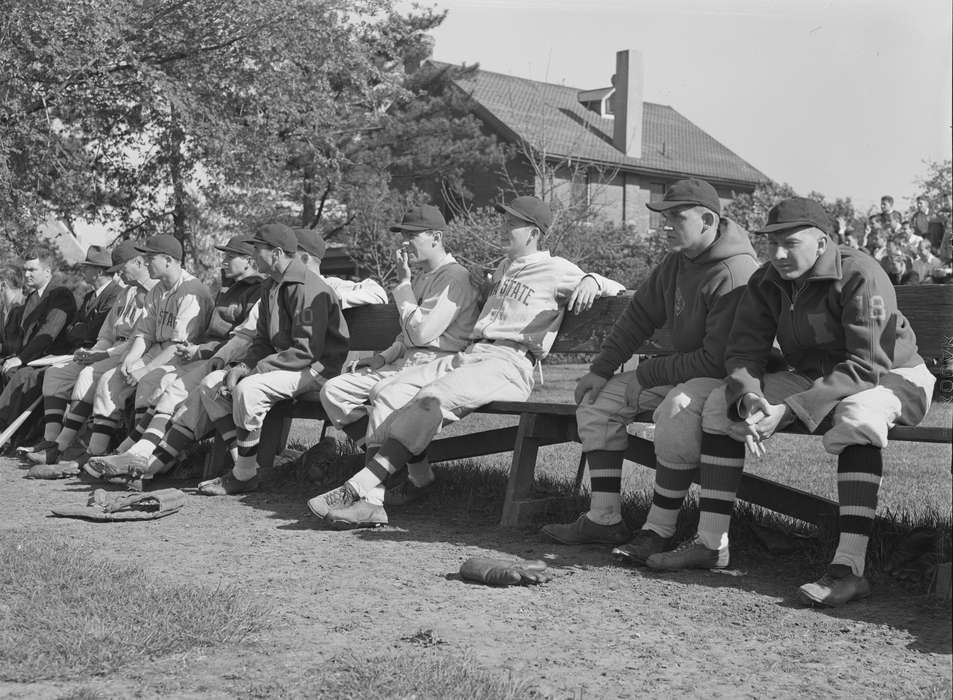 iowa state university, history of Iowa, Iowa History, Entertainment, Library of Congress, baseball, Iowa, Outdoor Recreation, Schools and Education, Sports, Leisure, bench, baseball team