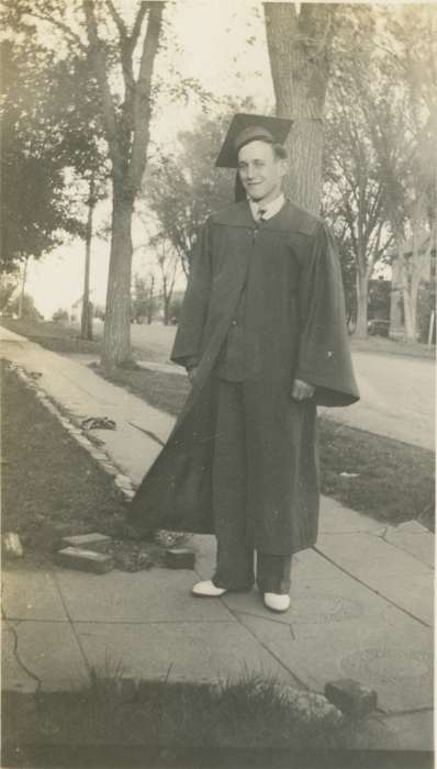 history of Iowa, Iowa History, Woolstock, IA, McCllough, Connie, graduation, Iowa, Schools and Education, graduate, Portraits - Individual