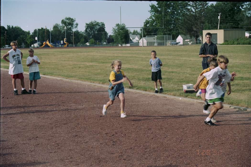 Outdoor Recreation, IA, Iowa, Schools and Education, track, Children, Rustebakke, Paul, race, history of Iowa, running, Iowa History, overalls