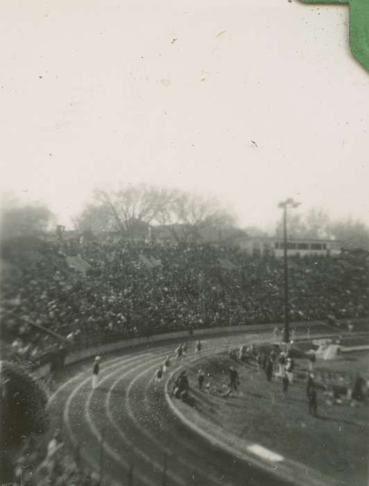 history of Iowa, Campopiano Von Klimo, Melinda, track, stadium, Iowa, track and field, drake, Des Moines, IA, Sports, Iowa History, Schools and Education