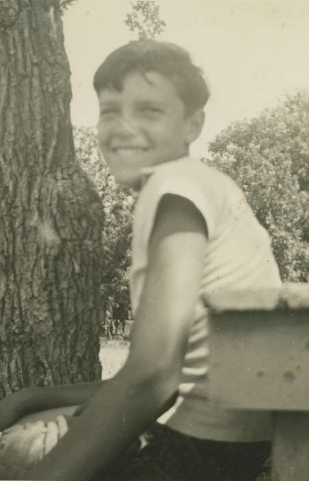history of Iowa, Iowa, Iowa History, Parkersburg, IA, Children, Neymeyer, Robert, Portraits - Individual
