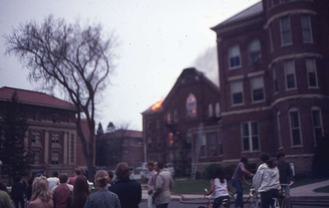 Cedar Falls, IA, history of Iowa, Iowa History, uni, Wrecks, fire, old gilchrist, UNI Special Collections & University Archives, Iowa, Schools and Education, university of northern iowa