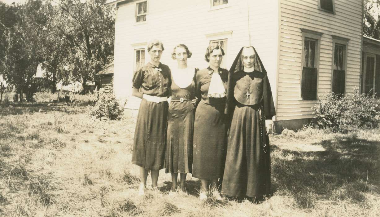 Portraits - Group, Iowa, nun, Reasoner, Ken, Religion, Families, sisters, Maloy, IA, history of Iowa, Iowa History