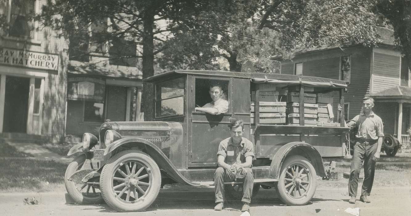 history of Iowa, hatchery, Iowa History, Motorized Vehicles, Webster City, IA, Businesses and Factories, Iowa, delivery truck, McMurray, Doug, Labor and Occupations