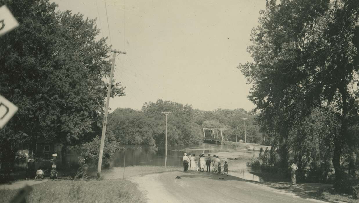 telephone pole, Floods, bridge, history of Iowa, Iowa History, Webster City, IA, Iowa, tree, McMurray, Doug