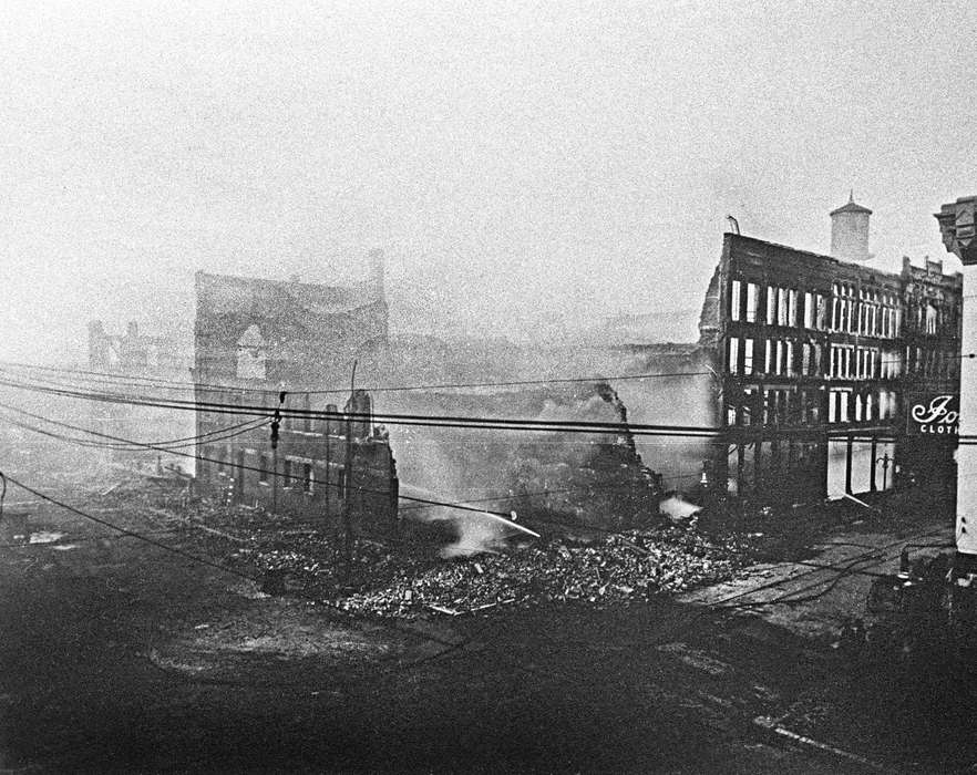 destruction, history of Iowa, Iowa History, Ottumwa, IA, Lemberger, LeAnn, Businesses and Factories, Iowa, Cities and Towns, power lines