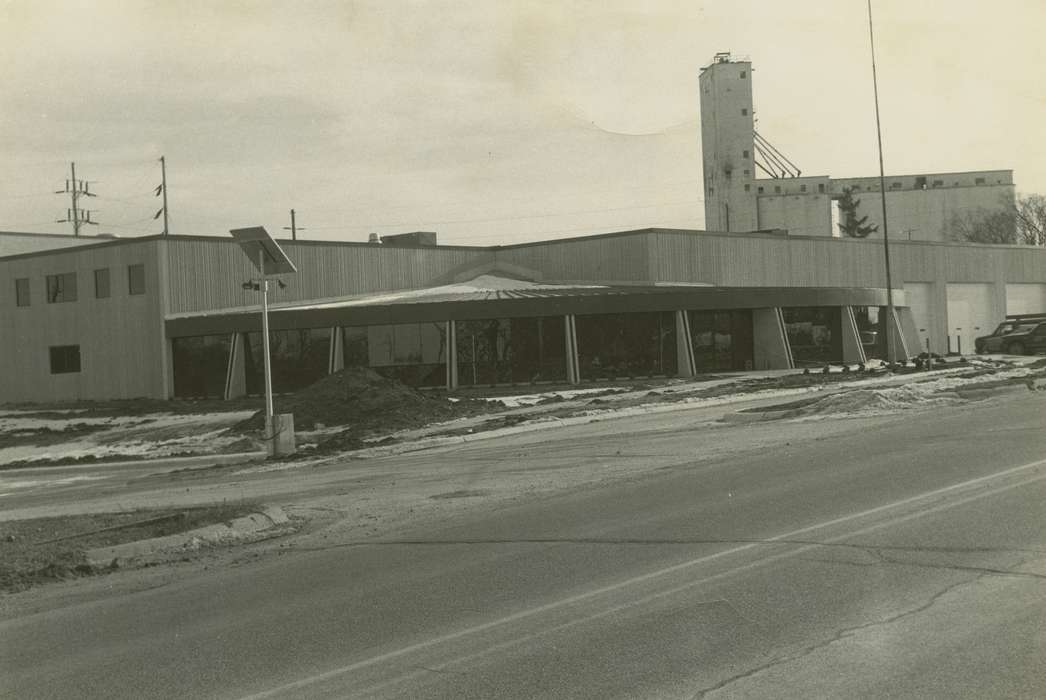 history of Iowa, factory, Businesses and Factories, snow, Waverly Public Library, Iowa, melting snow, Iowa History, correct date needed, Cities and Towns, manufacturing plant