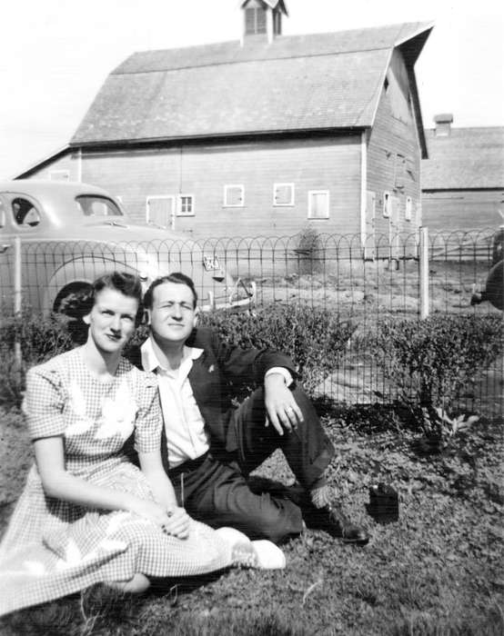 Portraits - Group, history of Iowa, Iowa History, automobile, barn, Motorized Vehicles, Barns, woman, Urbandale, IA, man, Iowa, fence, Farms, McLaughlin, Angie