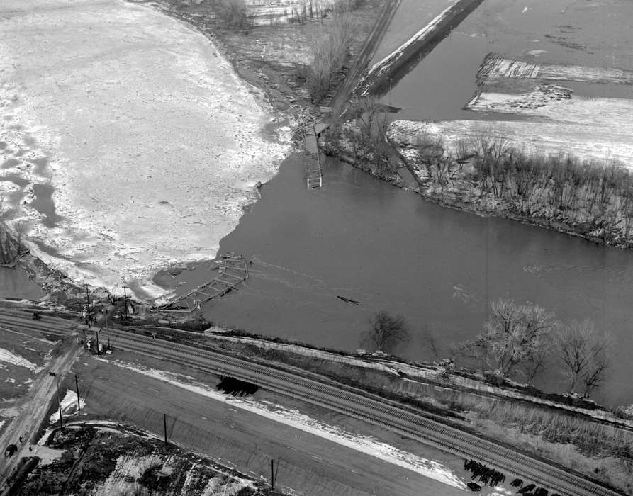 history of Iowa, Iowa History, Ottumwa, IA, Iowa, Lemberger, LeAnn, Winter, Lakes, Rivers, and Streams