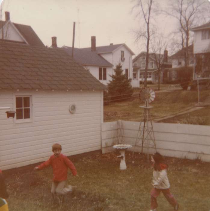 yard, neighborhood, history of Iowa, bird bath, IA, Iowa History, garage, Scholtec, Emily, Iowa, Homes, Children, Leisure