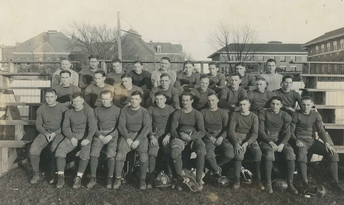 uniforms, history of Iowa, iowa state teachers college, Iowa, uni, Cedar Falls, IA, hairstyle, University of Northern Iowa Museum, football team, Sports, Iowa History, university of northern iowa, Portraits - Group, Schools and Education