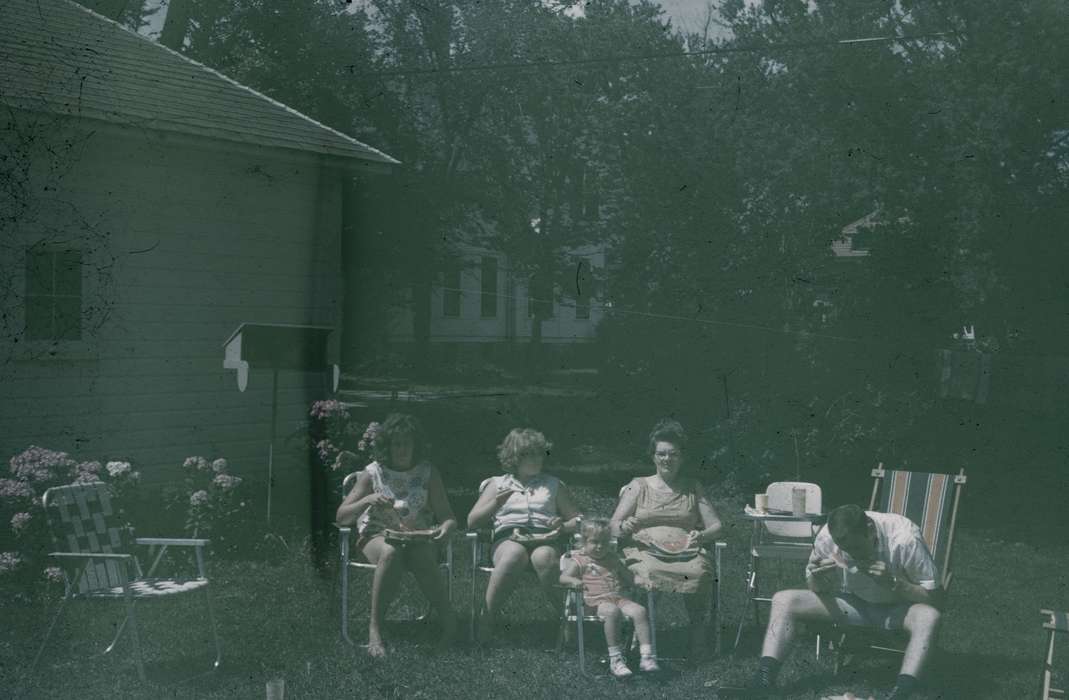 history of Iowa, lawn chair, Iowa History, Harken, Nichole, Iowa, Children, Food and Meals