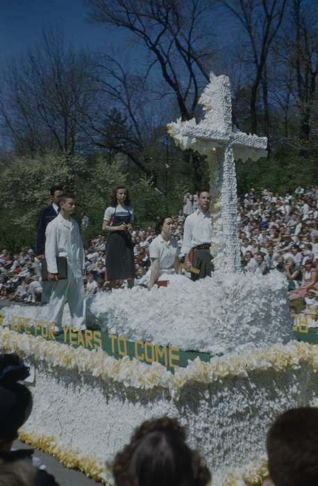 iowa state university, history of Iowa, Sack, Renata, Ames, IA, parade, Iowa History, Fairs and Festivals, veishea, parade float, Iowa, Schools and Education, Religion