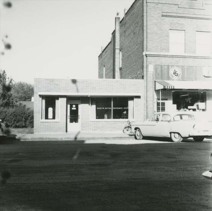 history of Iowa, Iowa History, storefront, insurance, Businesses and Factories, car, Iowa, street, Waverly Public Library
